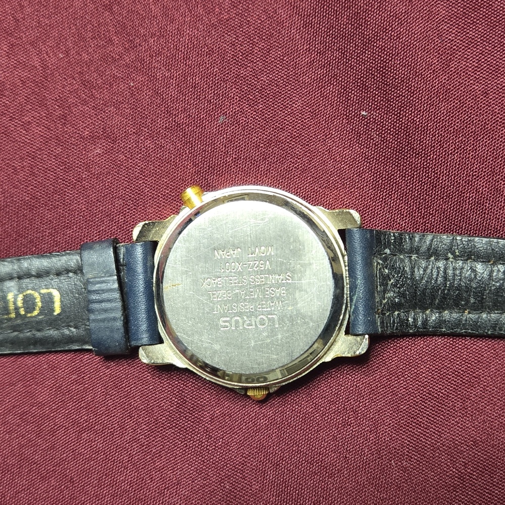 Vintage Lorus Mickey Mouse Watch with Black and Gold Accents - Picture 4 of 4